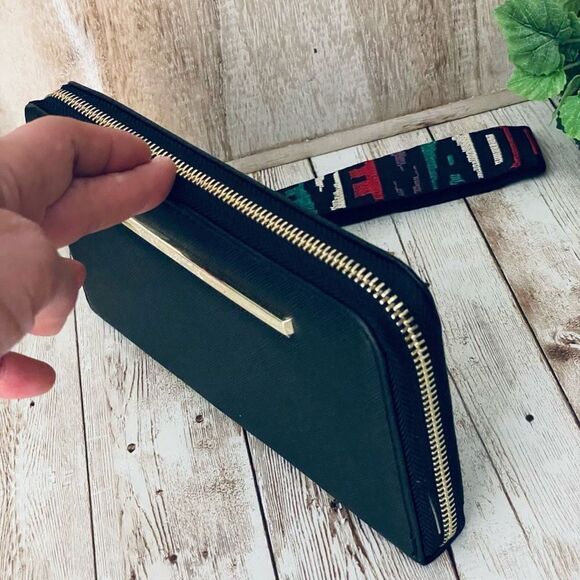 NWT Steve Madden BZIPWEB Black/Gold Zip All Around Wallet Colors Guitar Wristlet - Picture 6 of 12